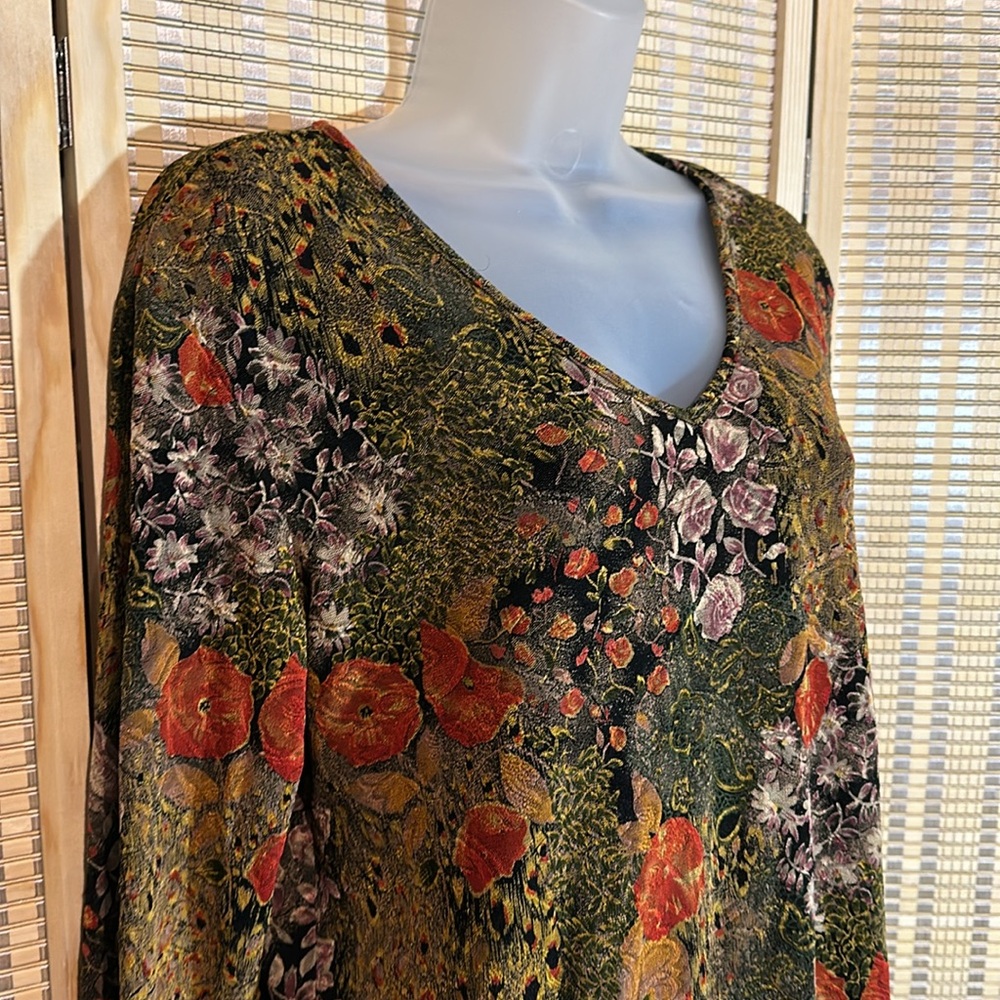 Chico's Design Black Gold Stretch Long Sleeve Top Busy Floral Pattern 2 Medium - Picture 4 of 16
